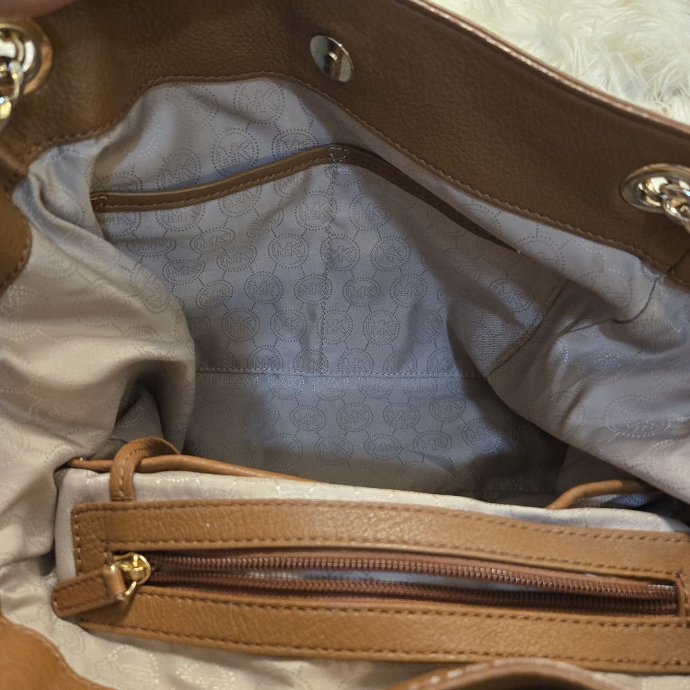 MK Leather Bag - Picture 8 of 13